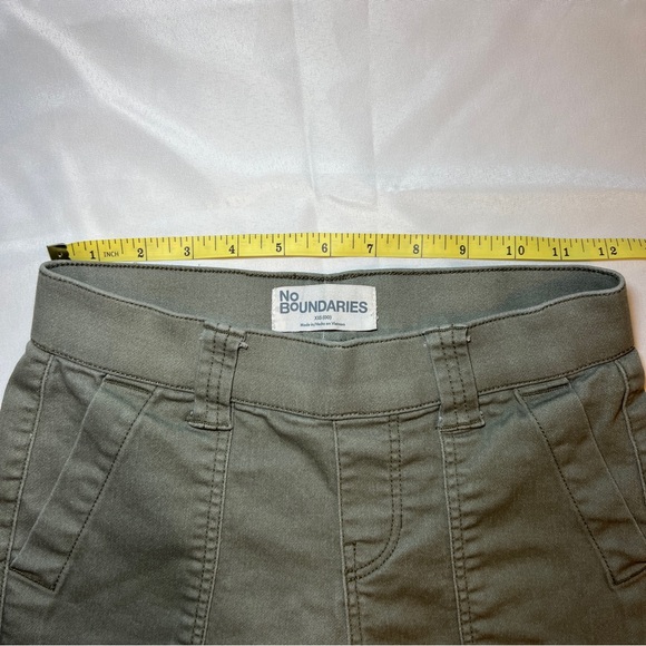 No Boundaries Olive Green Women’s Cargo‎ Pants Pockets Size XXS - Picture 10 of 15
